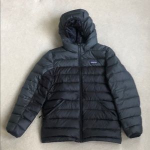 Boys Patagonia Reversible Down coat